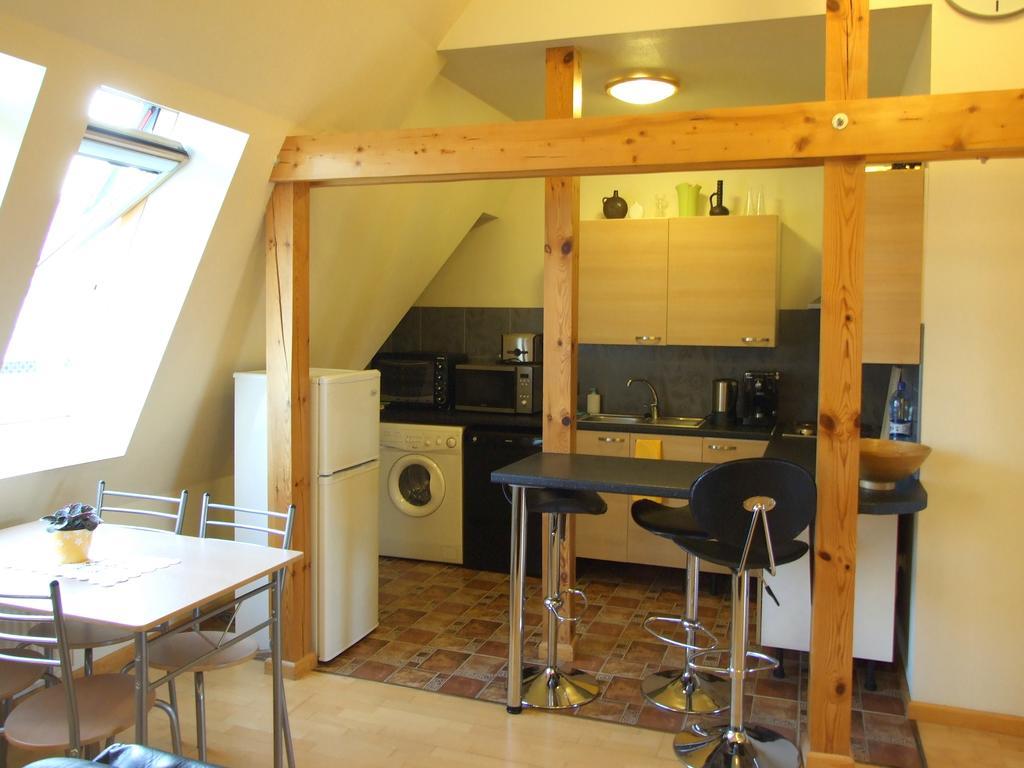 Sunlit Loft Apartment Riga Exterior photo